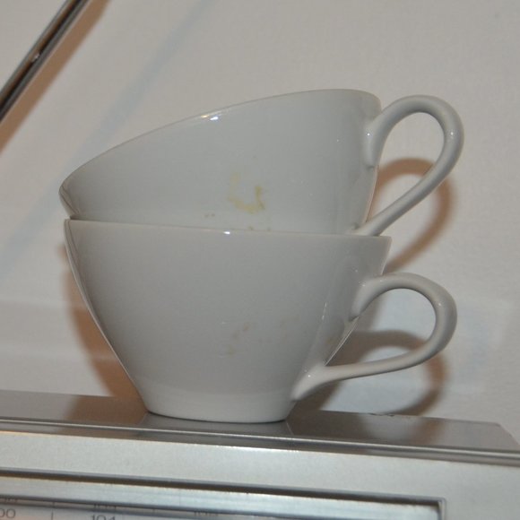 New set of 2 vintage Japanese tea cups solid white teacup from Japan bon… - Picture 11 of 15